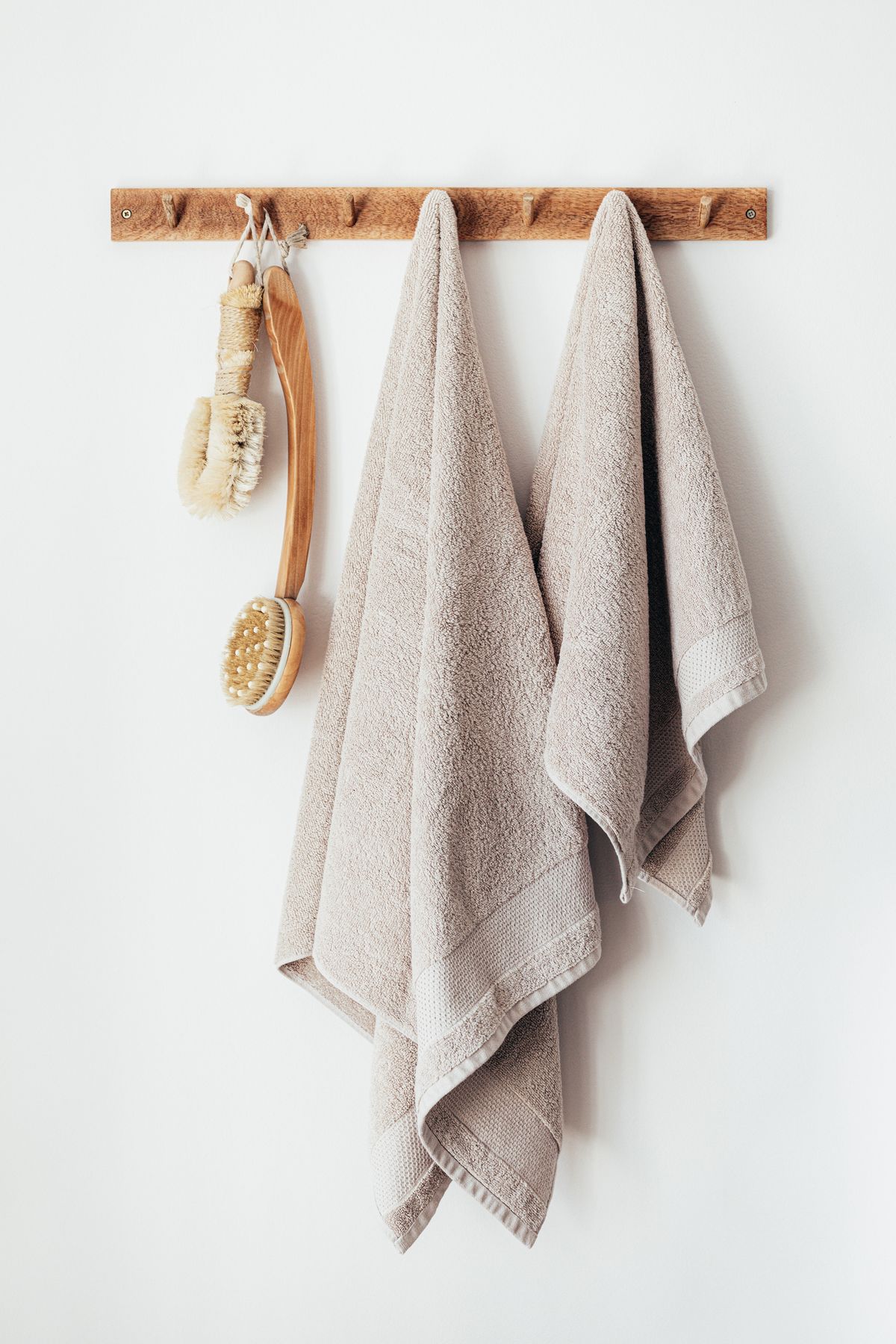 Spa towels and amenities for a nail spa visit